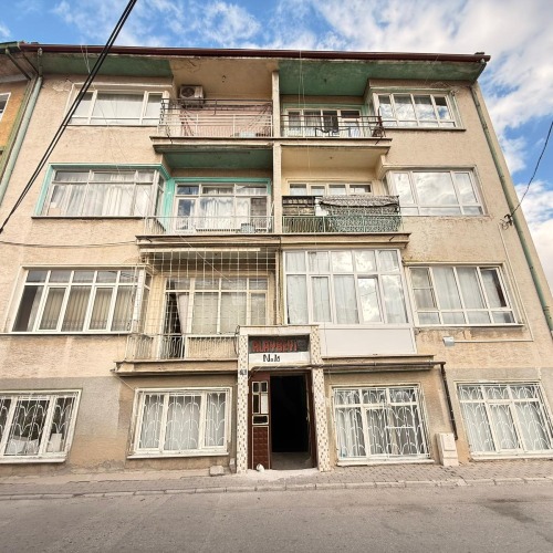 NAKİPOĞLU MH BAY SARI'DAN SATILIK 2+1 BAKIMLI DAİRE